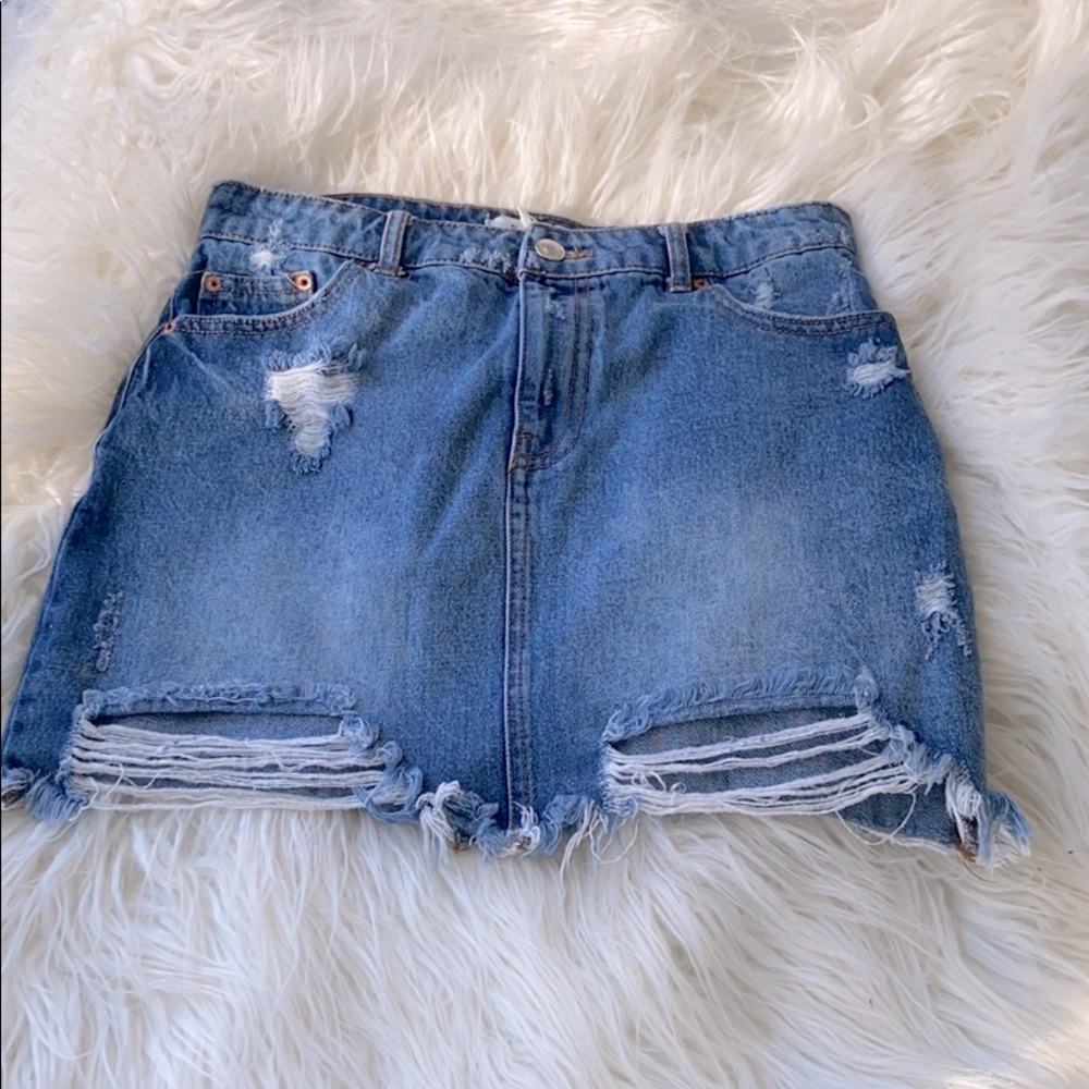 Forever 21 size 25 Jean mini skirt with pockets